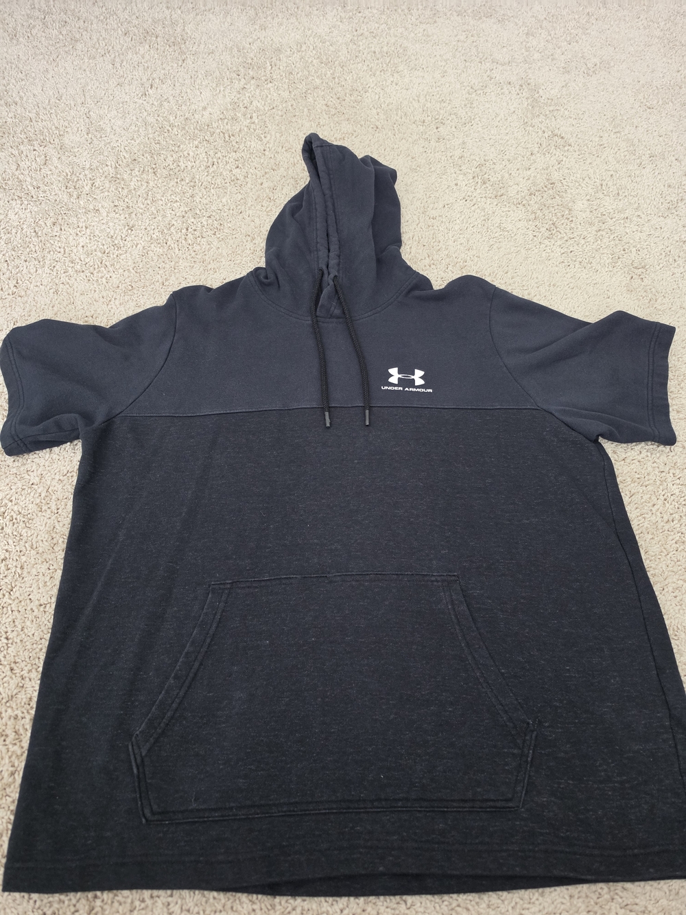 Under Armour Short Sleeve Men’s Black/Charcoal Pullover Hoodie – XL